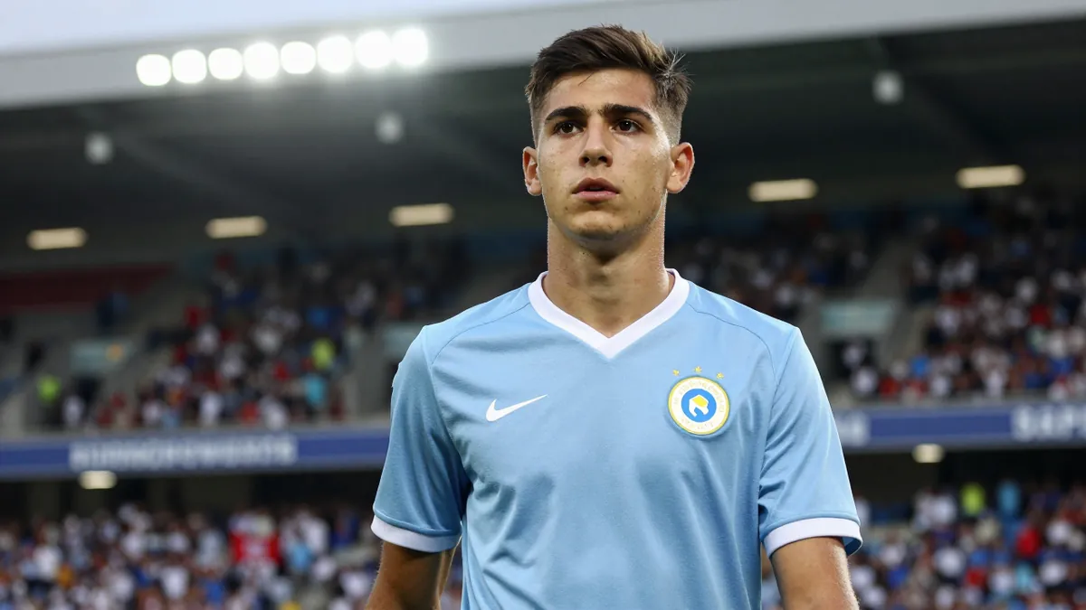 Genk trekt rechtsback Amaro aan van Liverpool Montevideo