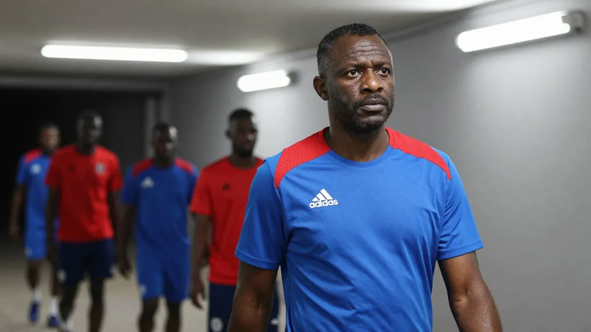 Jerry Afriyie: 'Geen enkel werk gegeven, maar 100%' - Genk-directeur roept enthousiasme uit