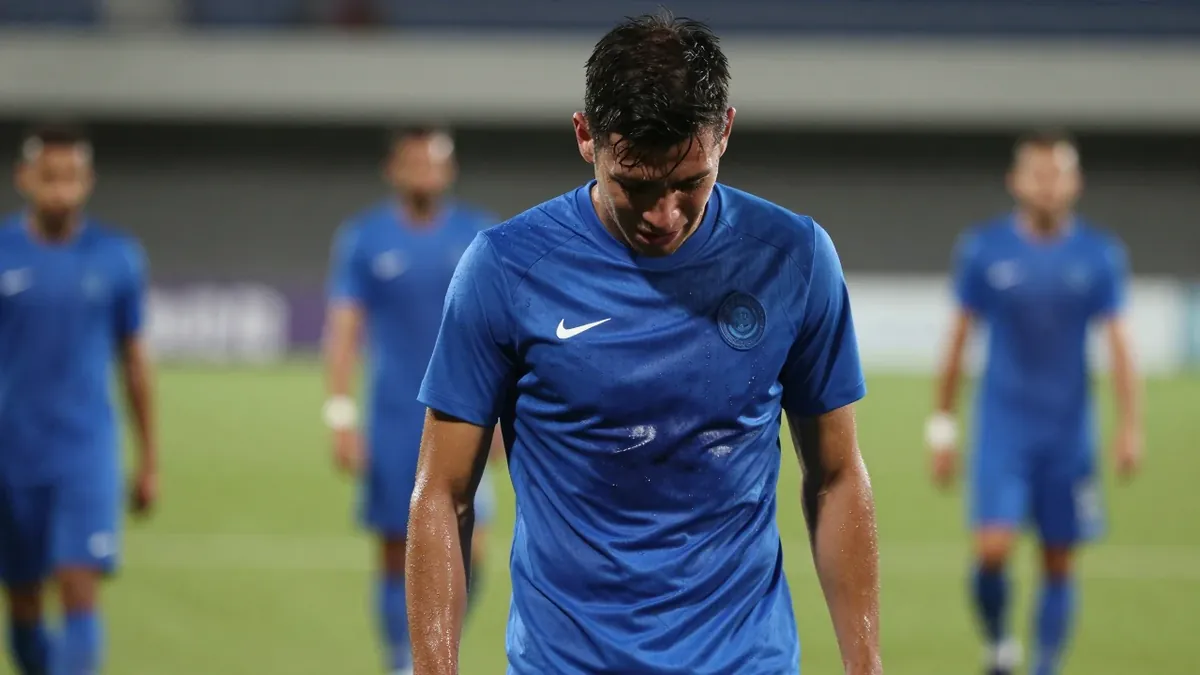 Zakaria El Ouahdi gave an emotional farewell to Genk fans after a 4-0 win over Beveren, appearing to confirm an imminent...
