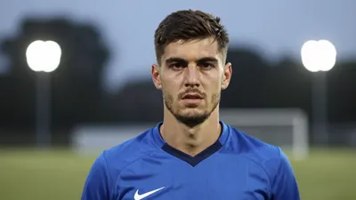 K.R.C. Genk have signed a central defender from Cercle Brugge, a reinforcement that comes as a departure for key player...