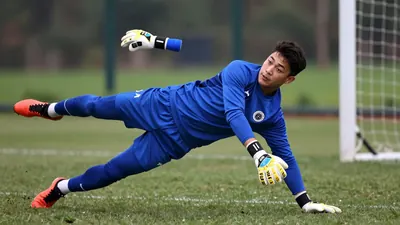 K.R.C. Genk: Belgian U19 international Lucca Brughmans is set for a 35 million euro move to Liverpool, reinforcing K.R.C